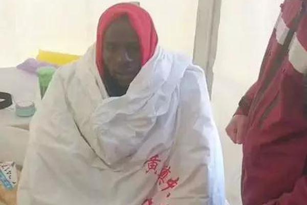 🫡克莱转发言论声援科比：人们对他的不敬已经接近疯狂